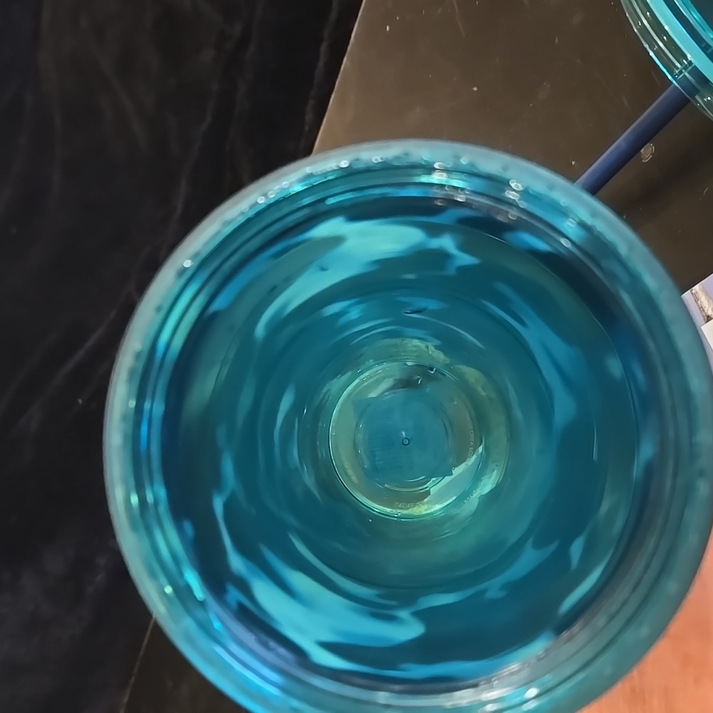 Starbucks 2020 Blue Teal Wave 24oz Tumbler. - Picture 3 of 6